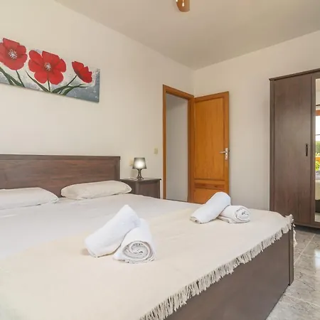 Pili Villa